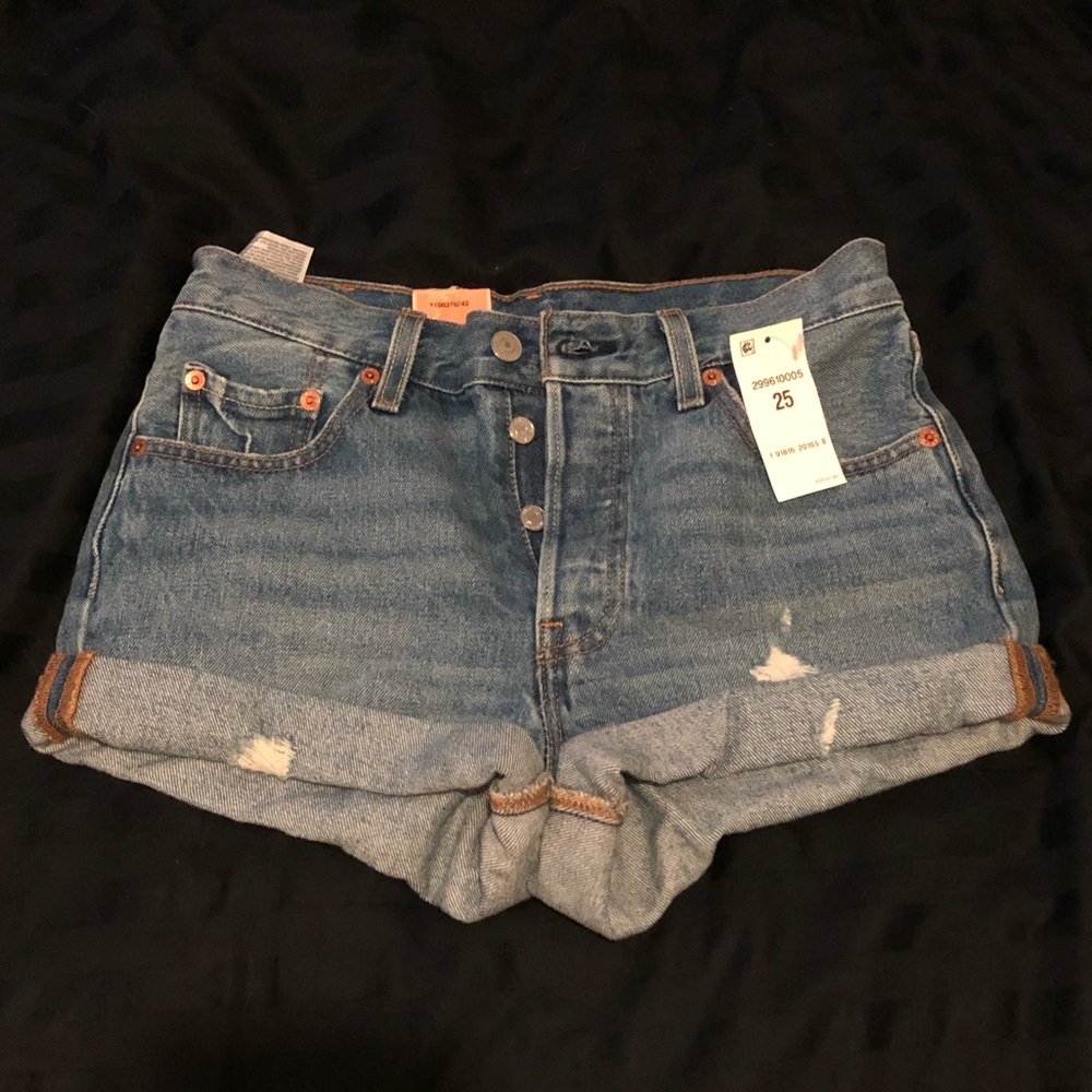 Levi’s 501 high-waisted shorts